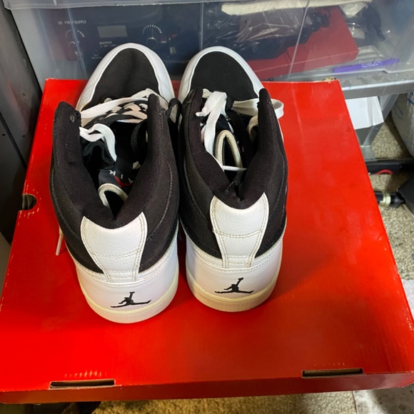 Jordan - Picture 3 of 6